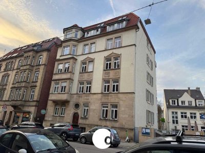Außergewöhnliche Altbauwohnung im Herzen des Lehenviertels mit Ausblick
