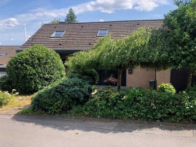 Großzügiges Anwesen mit zwei separaten Wohnungen