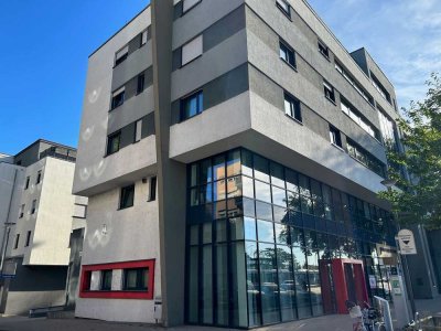 Große 2 Zimmer Wohnung mit Balkon und TG- Stellplatz in Kehl Zentrum
