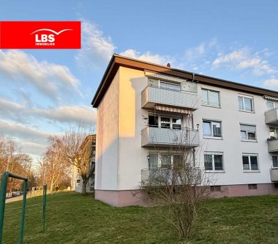 GEPFLEGTE, sehr ansprechend geschnittene 3-Zi-Whg mit Küche in guter Lage - BEZUGSFREI !!