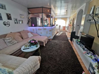 Gepflegte Erdgeschosswohnung mit Terrasse und Garage in ruhiger Lage von Mandel