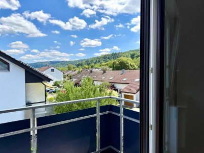 Schöne 2,5-Zimmer-DG-Wohnung mit Balkon in Plüderhausen