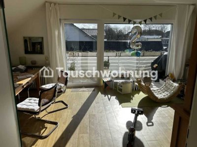 Tauschwohnung: Helle Dachgeschosswohnung 2,5 Zi für 4 Zi