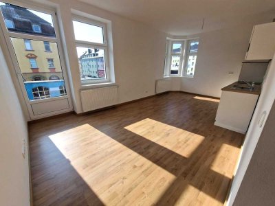 Neu renovierte 2-Zimmer-Wohnung mit Einbauküche und Balkon Whg. Nr. 6