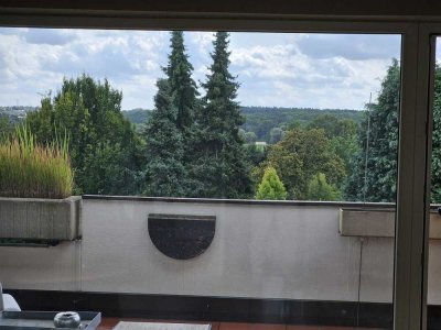 Schlebusch-Bestlage! Idyllische und zentrale 3-Zimmer-DG-Wohnung 94m² Balkonterrasse, Weitblick!