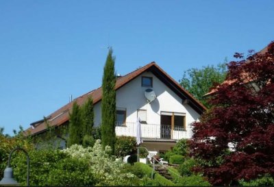 6 Zimmer-Wohnung mit einer schönen und großen Terrasse