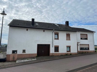 Handwerker aufgepasst: Großes Haus mit Weitsicht und viel Potenzial in Paschel bei Pellingen