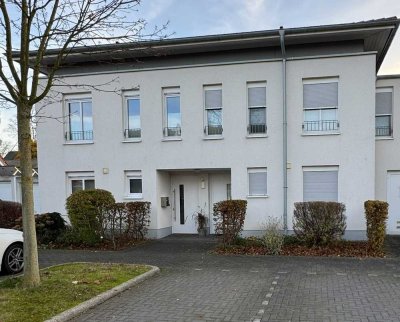 Wohnen wie im Eigenheim / Modernes Reihenhaus in gehobener Wohnlage