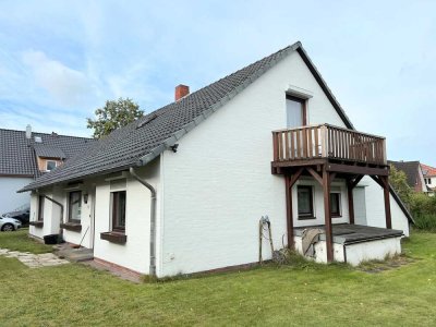PURNHAGEN-IMMOBILIEN -  Freistehendes Einfamilienhaus mit Garage in guter Wohnlage von Lilienthal!