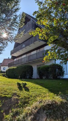 Ideal für Familie+Alleinstehende 2 Zi-Erdgeschoß mit Terrasse, PREIS verhandelbar wg. Küche+Anstrich