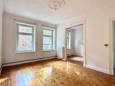 3,5-Zimmer-Altbauwohnung mit Garage in der Henriettenstraße in Eimsbüttel