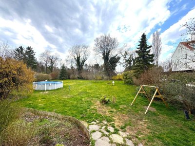 Einfamilienvilla mit hochwertigster Ausstattung und großzügigem Garten!!
