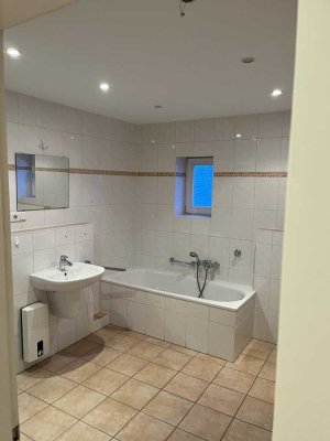 großzügige 3-Zimmer Wohnung im Dreeser Weg 3 (OG links) in 53359 Rheinbach