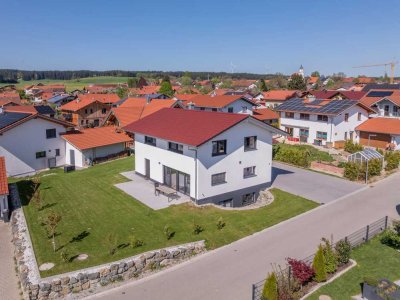 Neuwertiges Haus mit fünf Zimmern und EBK in Ingenried