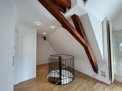 156 m² Wohntraum! Malerische Maisonette in saniertem Altbau