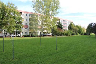 Helle Dreiraumwohnung in toller Wohnlage - mit Einbauküche!