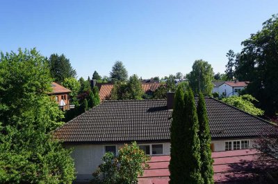 Exkl. 3-Zimmer-DG-Wohnung mit Dachterrasse, 2 Balkonen, Sauna und EBK in Bestlage Waldperlach