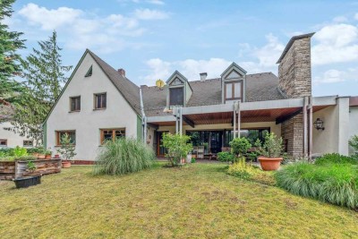 Mehrfamilienhaus mit Laden, Werkstatt und vielen Extras auf herrlich großem Grundstück.