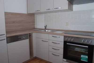 Bezugsfertige 3-Raum-Wohnung mit Einbauküche