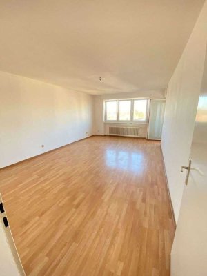 Neu renovierte 4 Zimmer Wohnung im schönen Großostheim-Ringheim