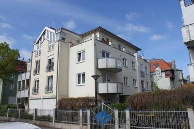 * Apartment mit Dachterrasse in ruhiger Lage *