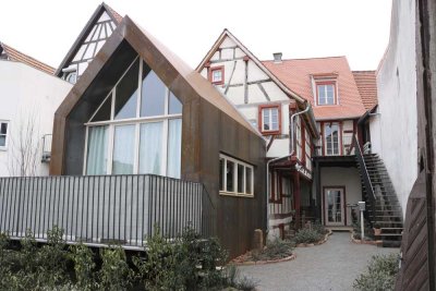 "Individualist/in gesucht für historisch - moderne Räumlichkeiten / gr. SüdTerrasse"