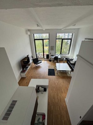 Flexible 2-Zimmer-Wohnung mit Balkon und 2x Bad und 2x EBK in Berlin