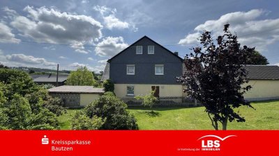 Altbaucharme trifft Gartenparadies