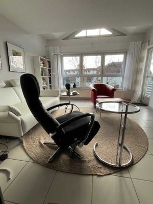 TOP - Attraktive 150m² Maisonette-WE, 2 Etagen + D-Studio, Balkon, EBK, Klima, 3 KFZ-Plätze...