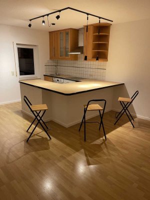 Großzügig geschnittene 2-Zimmer-Wohnung  mit offener Küche zu vermieten