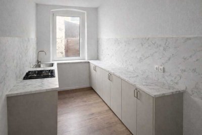 Erstbezug nach Sanierung: 1-Zimmer-Wohnung im EG in Hof Innenstadt