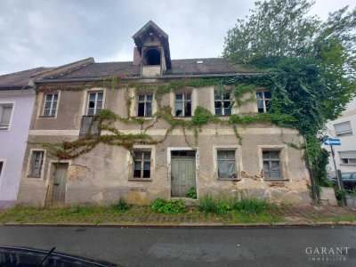 Sanierungsobjekt mit Denkmalschutz,  Einfamilienhaus mit Ausbaupotenzial in Sulzbach-Rosenberg