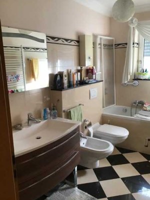 Schöne 3-Zimmer-Erdgeschosswohnung mit Balkon und EBK in Solingen