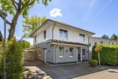 In ruhiger Privatstraße: Moderner Familientraum mit 5 Zimmern