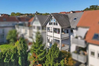"Urbanes Wohnen mit Stil: Maisonettewohnung mit Panoramablick für junge Paare oder Junggebliebene"