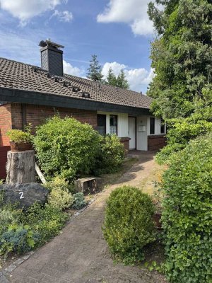 Gemütliches Einfamilienhaus im Grünen mit Wintergarten und Kamin