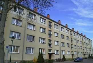 Voll-sanierte, sonnige 3-Zimmer Wohnung mit Einbauküche und Garage in Zentrumslage