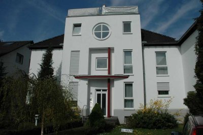 Großzügige DG-Maisonette-Wohnung mit sonniger Dachterrasse
