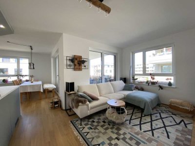 Neuwertige & moderne 4-Zimmer- Wohnung mit viel Platz und Komfort