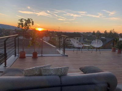 Exklusive Penthouse-Wohnung / 4.5 Zimmer mit Dachterrrasse und Blick auf die Schweizer Berge