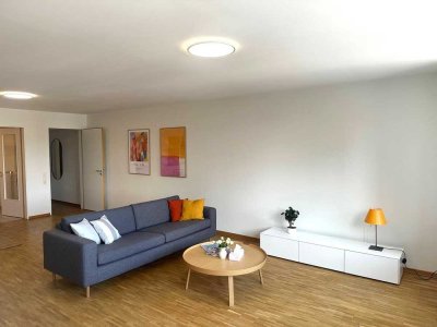 Helles und großzügiges Appartement mitten in Ottensen, mit Balkon komplett neu möbliert
