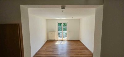Ihr neues Zuhause: 3-Zimmer-Wohnung mit Balkon in Eisenachs BMW-Siedlung (823)