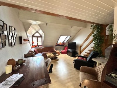 Wohlfühl-Galeriewohnung mit 3 Zimmern und Balkon im Herzen von Stuttgart-Ost