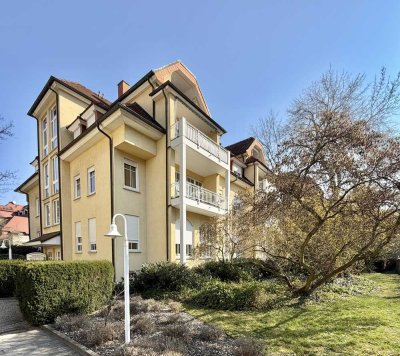 Prestige-Lage! 3-Zimmer-Wohnung mit Südbalkon, Aufzug und TG-Stellplatz in Blasewitz