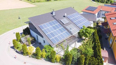 Bieterverfahren: Neuwertiges EFH mit toller Ausstattung in ruhiger Siedlungslage