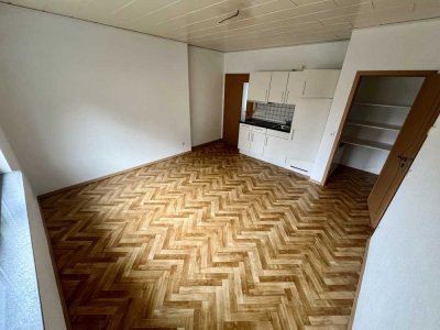 2-Zimmer Erdgeschosswohnung mit Terasse in Pfungstadt EBK