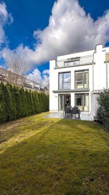 Moderne Doppelhaushälfte mit 5 Zimmern, Garten und Dachterrasse in Hamburg-Langenhorn