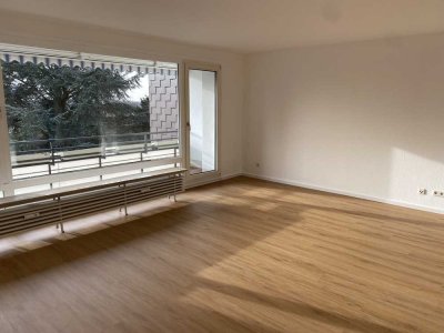 Helle renovierte  2-Zimmer Wohnung in Ludenberg, Düsseldorf