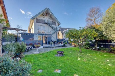 Freistehendes Einfamilienhaus mit Einliegerwohnung  in direkter Rheinnähe für gehobene Ansprüche