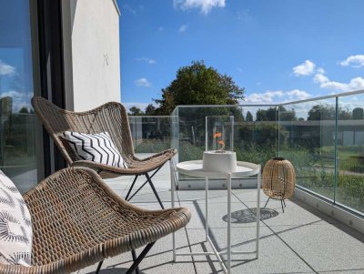 Open House 04.05.25 12:00-15:00 Uhr / 2-Zimmer-Wohnung mit eigenem Garten und Seeblick